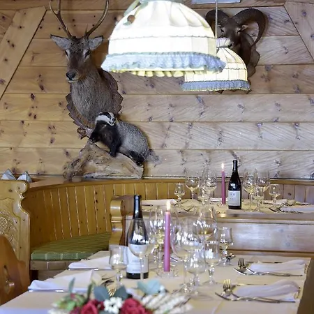 Alojamento de Acomodação e Pequeno-almoço Rifugio Capanna Passo Valles *